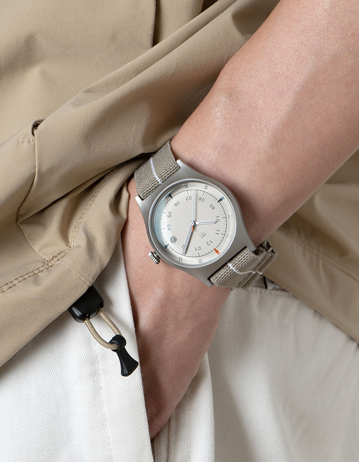 Khaki mens field watch